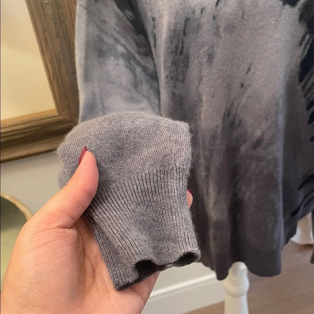 Galadriel Mattei Los Angeles Cashmere Sweater - Picture 2 of 4